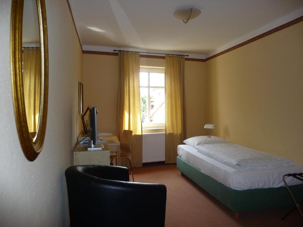 Zur Alten Schmiede Naumburg  Zimmer foto